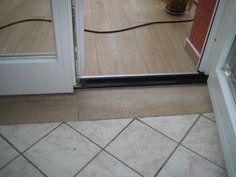 Holz Balkontür Weiß 1 Flügelig mit Glasteilende Sprossen & 20 mm Schwelle & Rollladen