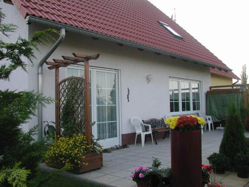 Kunststoff Balkontür Weiß 2 Flügelig mit Sprossen & Rollladen