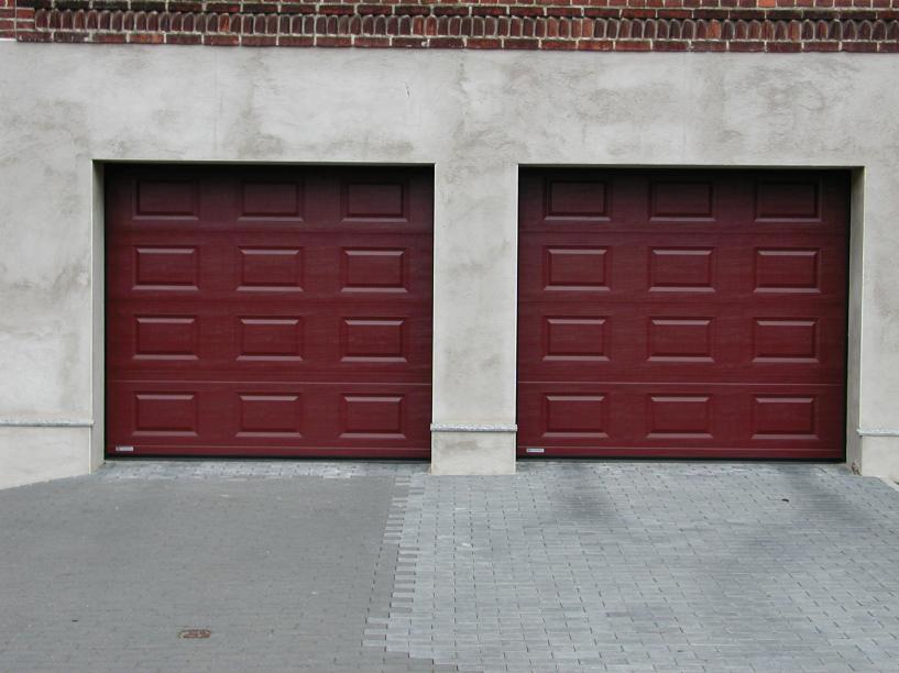 Garagen Sektionaltor mit Kassette Woodgrain RAL 8015 Kastanienbraun
