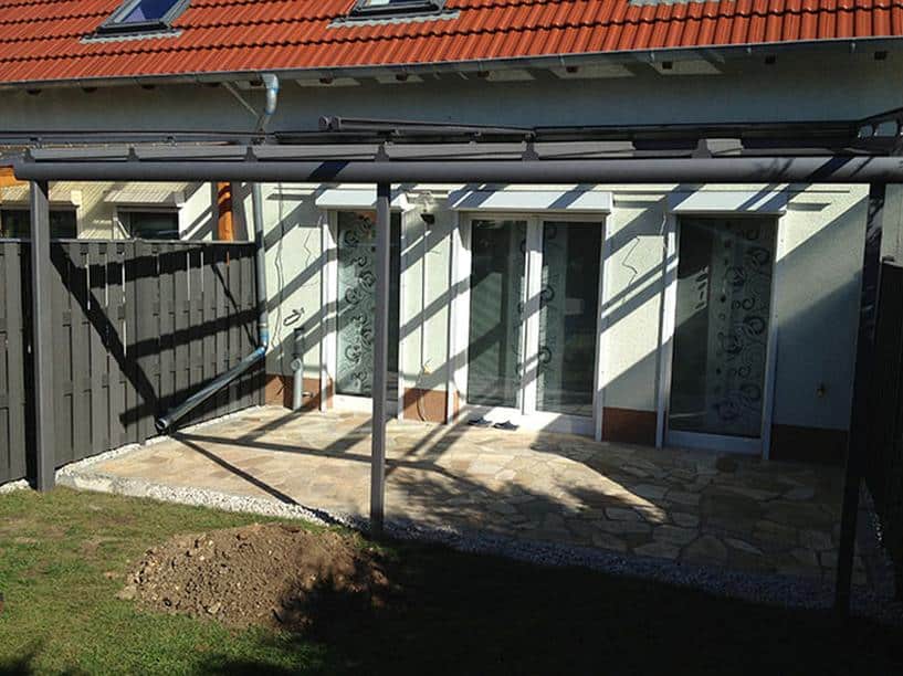 Aluminium Terrassenüberdachung Pultdach Ausführung Farbe Pulverbeschichtet TIGER Drylac® 29/70786 Dachverglasung 10mm Sicherheitsglas 0,76 Folie mit Erhardt Wintergartenmarkise TM 18 2-teilig 2 Felder 2 Motore Bedingung über Somfy Funkhandsender