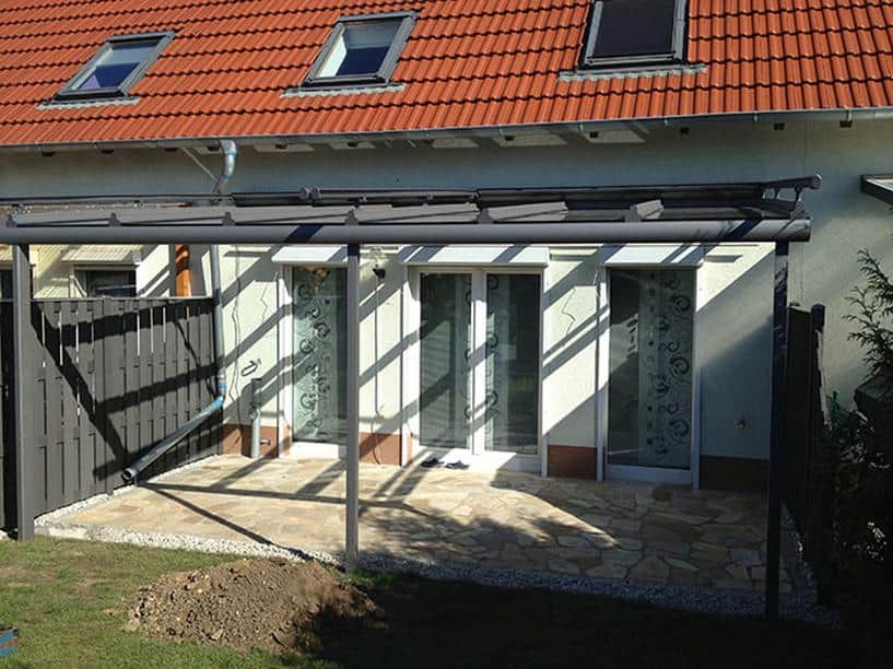 Aluminium Terrassenüberdachung Pultdach Ausführung Farbe Pulverbeschichtet TIGER Drylac® 29/70786 Dachverglasung 10mm Sicherheitsglas 0,76 Folie mit Erhardt Wintergartenmarkise TM 18 2-teilig 2 Felder 2 Motore Bedingung über Somfy Funkhandsender