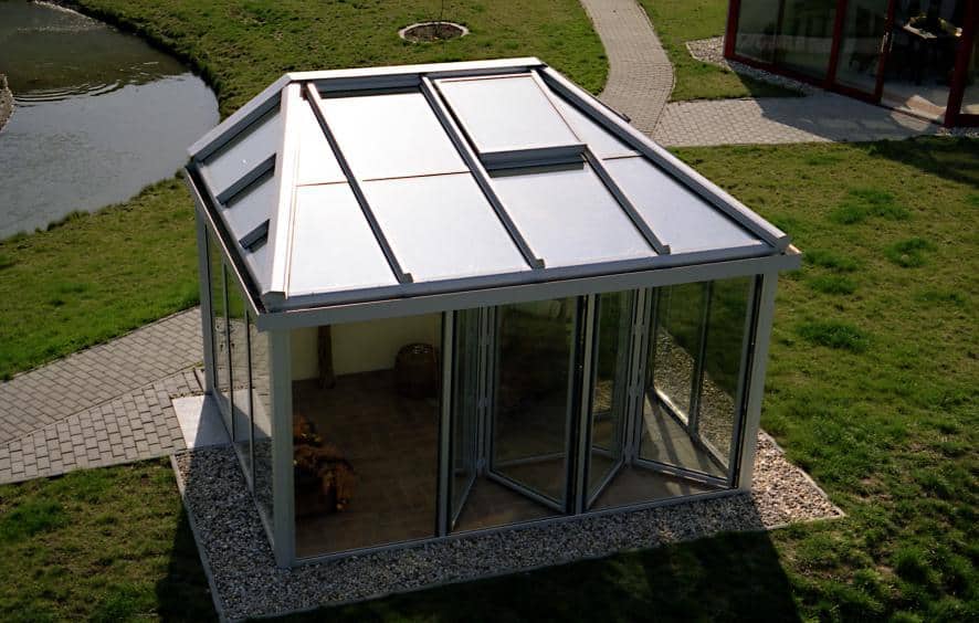 Aluminium Wintergarten abgewalmt mit Faltanlage und Seitenverglasung Festverglasung Farbe RAL 7001 Silbergrau & WG Dachfenster Sonnenschutzverglasung  70/30 & 10 mm Sicherheitsglas